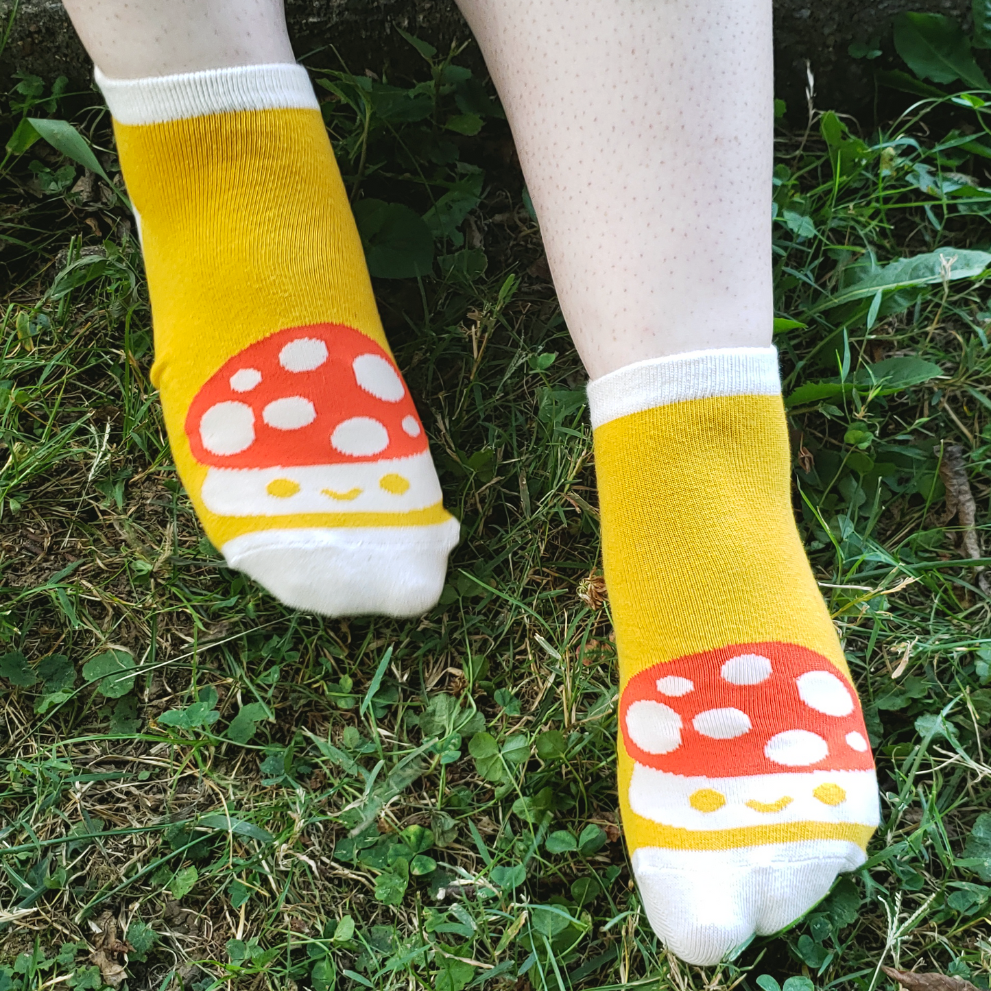 Mushroom Friend Ankle Socks