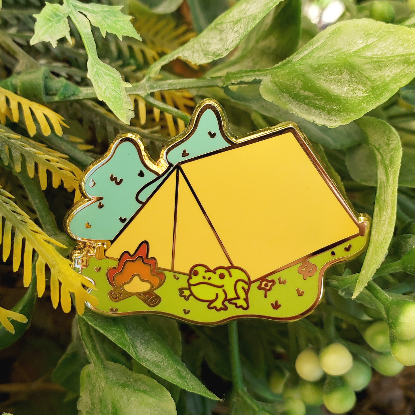 Froggie Campfire - Pin Club!