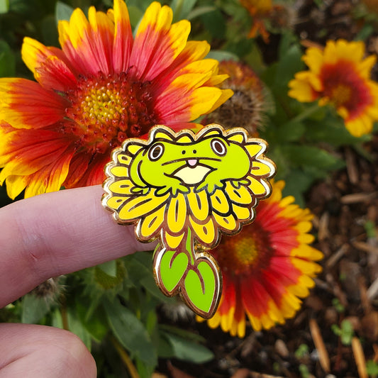 Flower froggie - Hard Enamel Pin